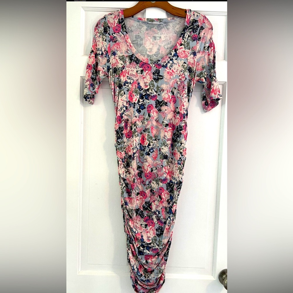 Motherhood Maternity 🌸 dress 
MEDIUM